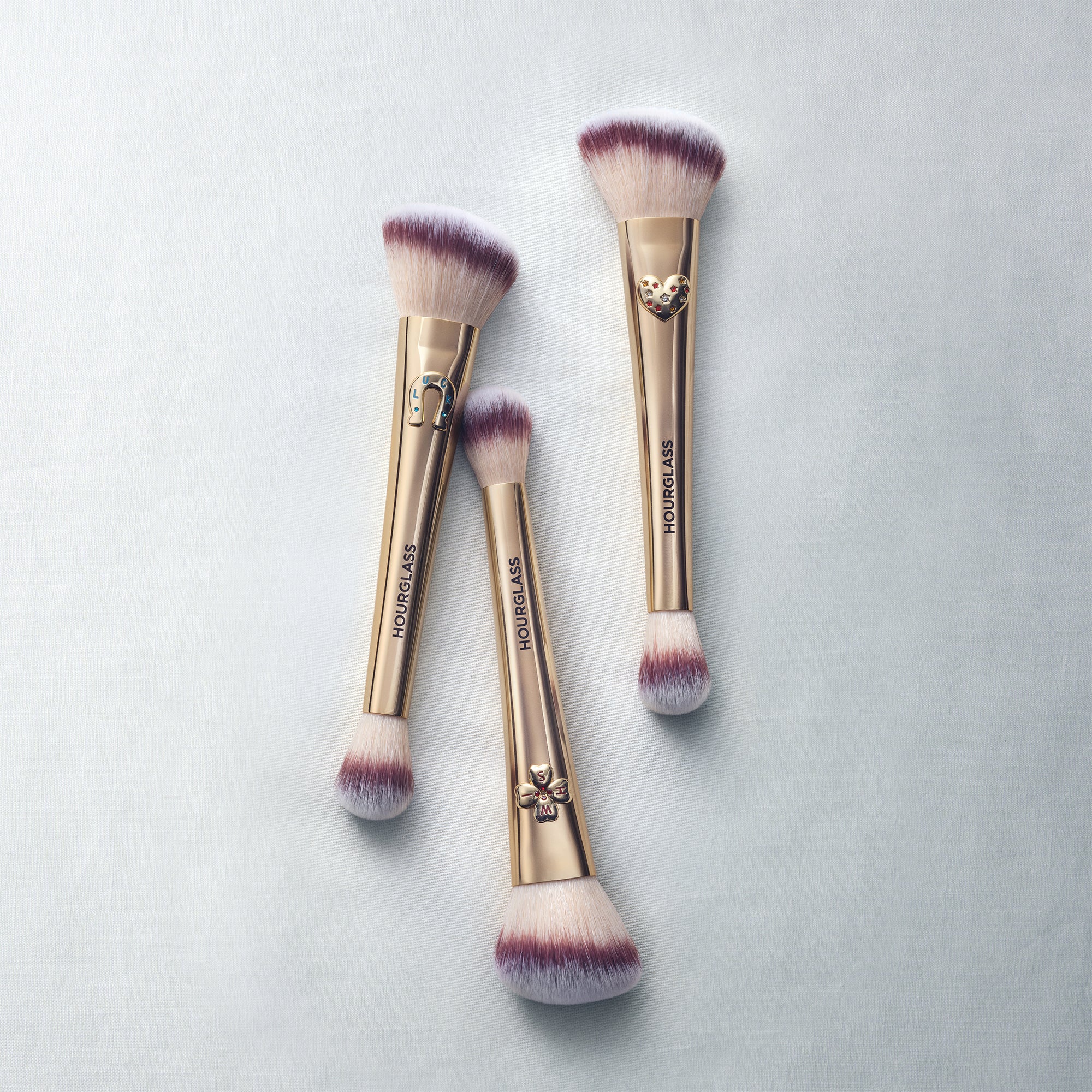 Ambient Lighting Edit Brush II – Hourglass Cosmetics