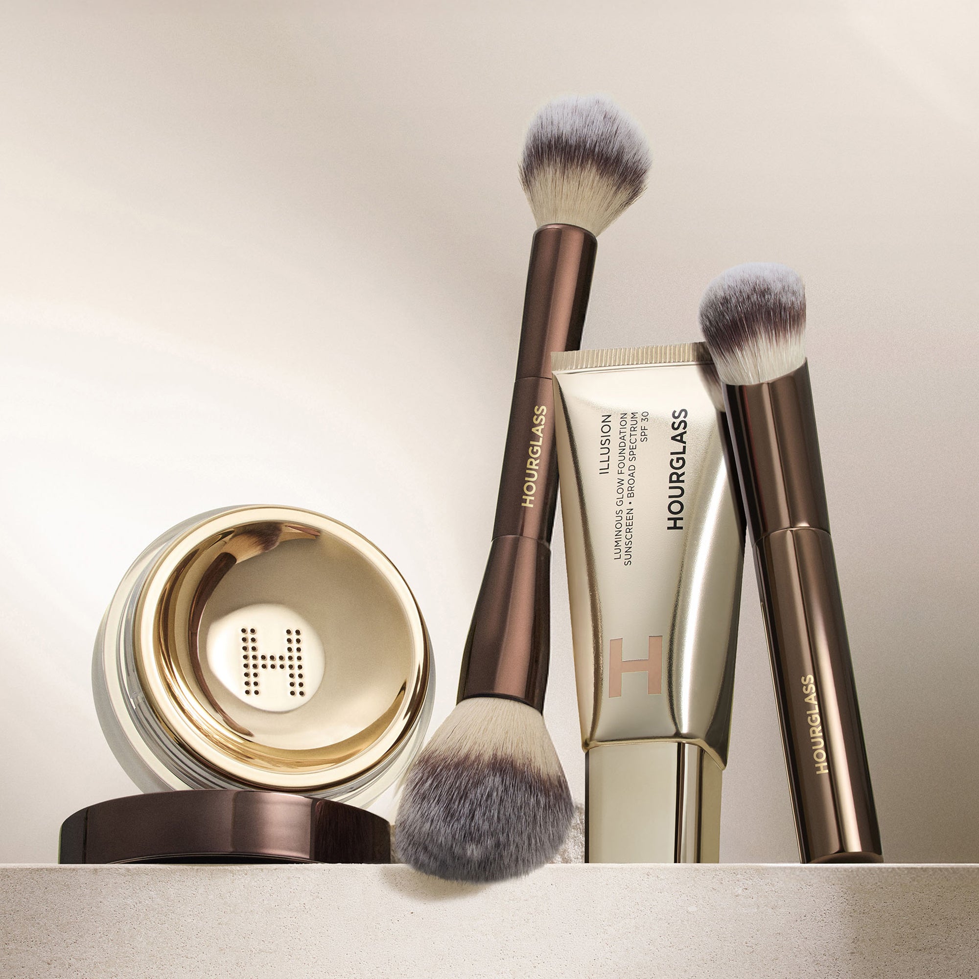 Veil™ Translucent Setting Powder | Talc-Free | Hourglass Cosmetics