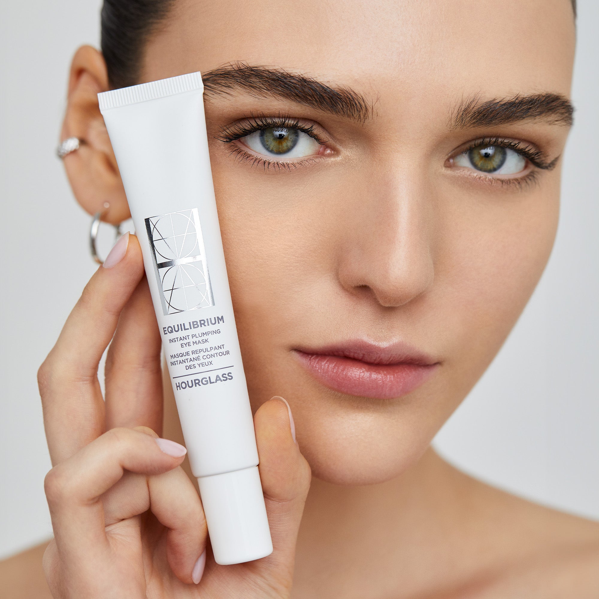 Equilibrium Instant Plumping Eye Mask – Hourglass Cosmetics