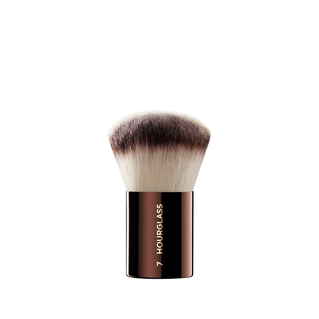 Nº 7 Finishing Brush – Hourglass Cosmetics