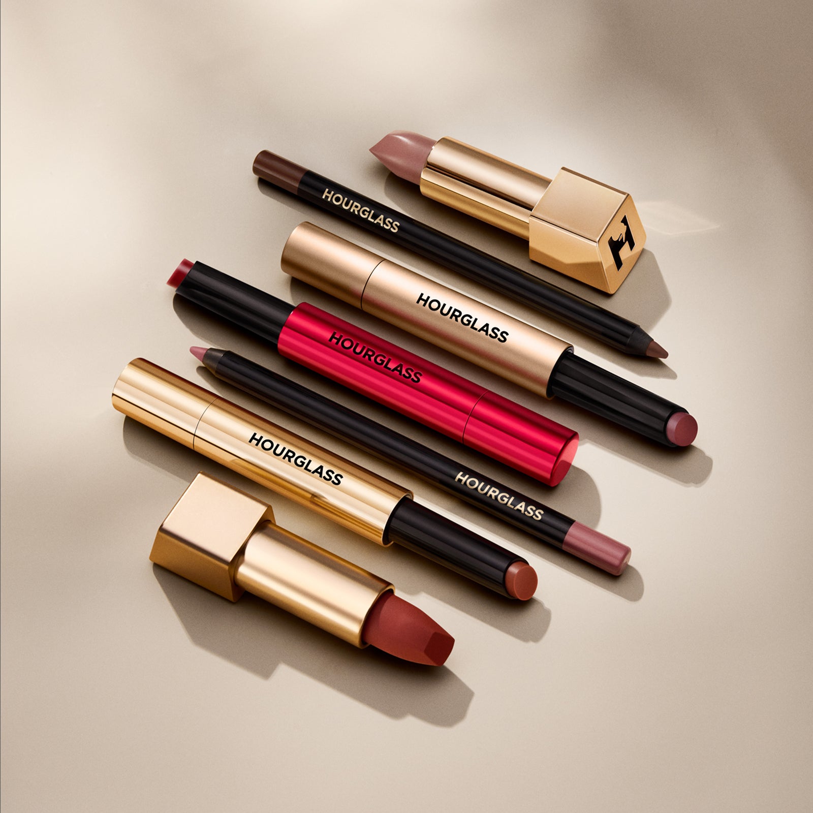 Nº 28™ Lip Treatment Oil – Hourglass Cosmetics